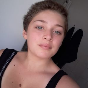 Meet your Posher, Charltice